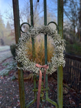 Load image into Gallery viewer, Babies Breath Wreath