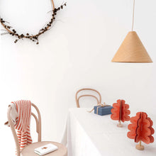 Load image into Gallery viewer, Oak Tree Red