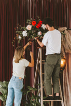 Load image into Gallery viewer, Ceremony Arch Accent