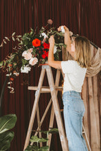 Load image into Gallery viewer, Ceremony Arch Accent