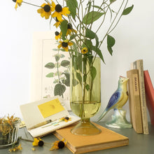 Load image into Gallery viewer, Coloured Cloche Candle