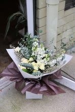 Load image into Gallery viewer, X-Large Wrapped Flowers