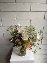 Load image into Gallery viewer, Small Mason Jar Arrangement