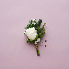 Load image into Gallery viewer, Boutonnière