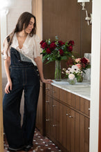 Load image into Gallery viewer, ♥ Valentine's Day ♥ - True Love Roses
