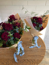 Load image into Gallery viewer, ♥ Valentine's Day ♥ - True Love Roses
