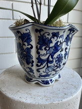 Load image into Gallery viewer, Orchid Planter in Blue Vase
