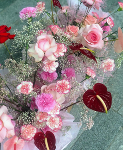 ♥ Valentine's Day ♥ - Extra Special Vase Arrangement - Alice's Choice