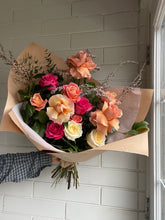 Load image into Gallery viewer, ♥ call to order♥ Dozen Rose Wrapped Bouquet
